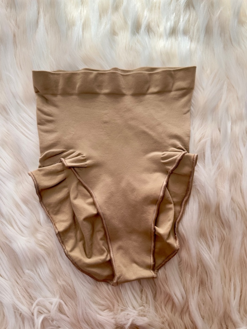 SKIMS Sculpting High-Waisted Shapewear Nude M